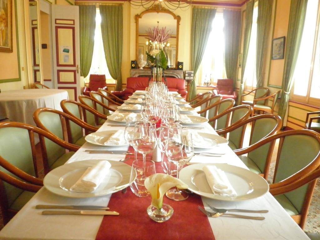 Chateau Des Saveurs Saint-Sauveur-dʼÉmalleville エクステリア 写真