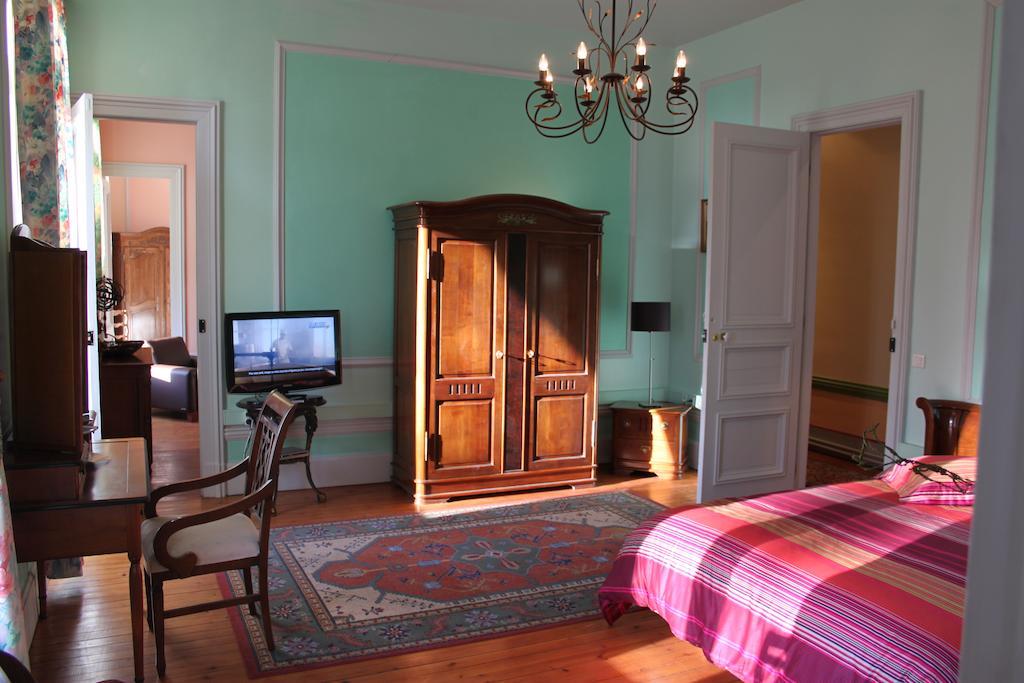 Chateau Des Saveurs Saint-Sauveur-dʼÉmalleville 部屋 写真