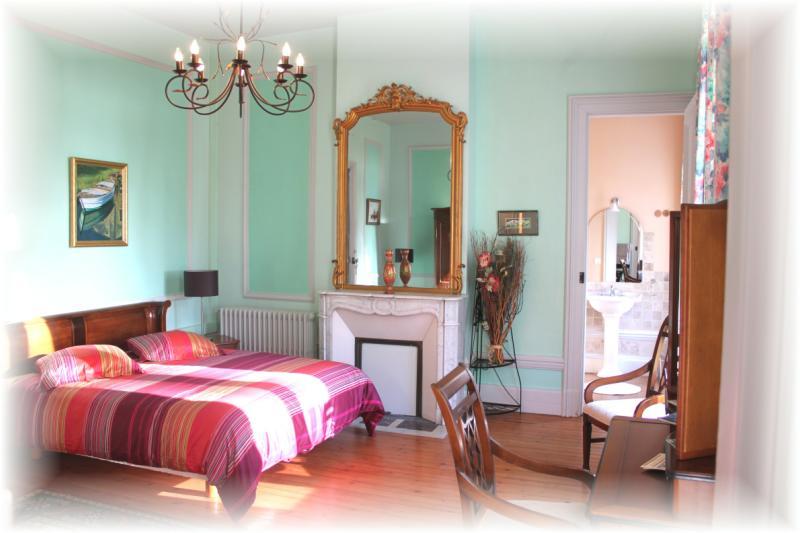 Chateau Des Saveurs Saint-Sauveur-dʼÉmalleville 部屋 写真