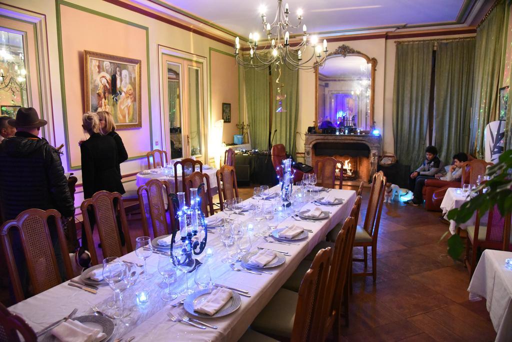 Chateau Des Saveurs Saint-Sauveur-dʼÉmalleville エクステリア 写真